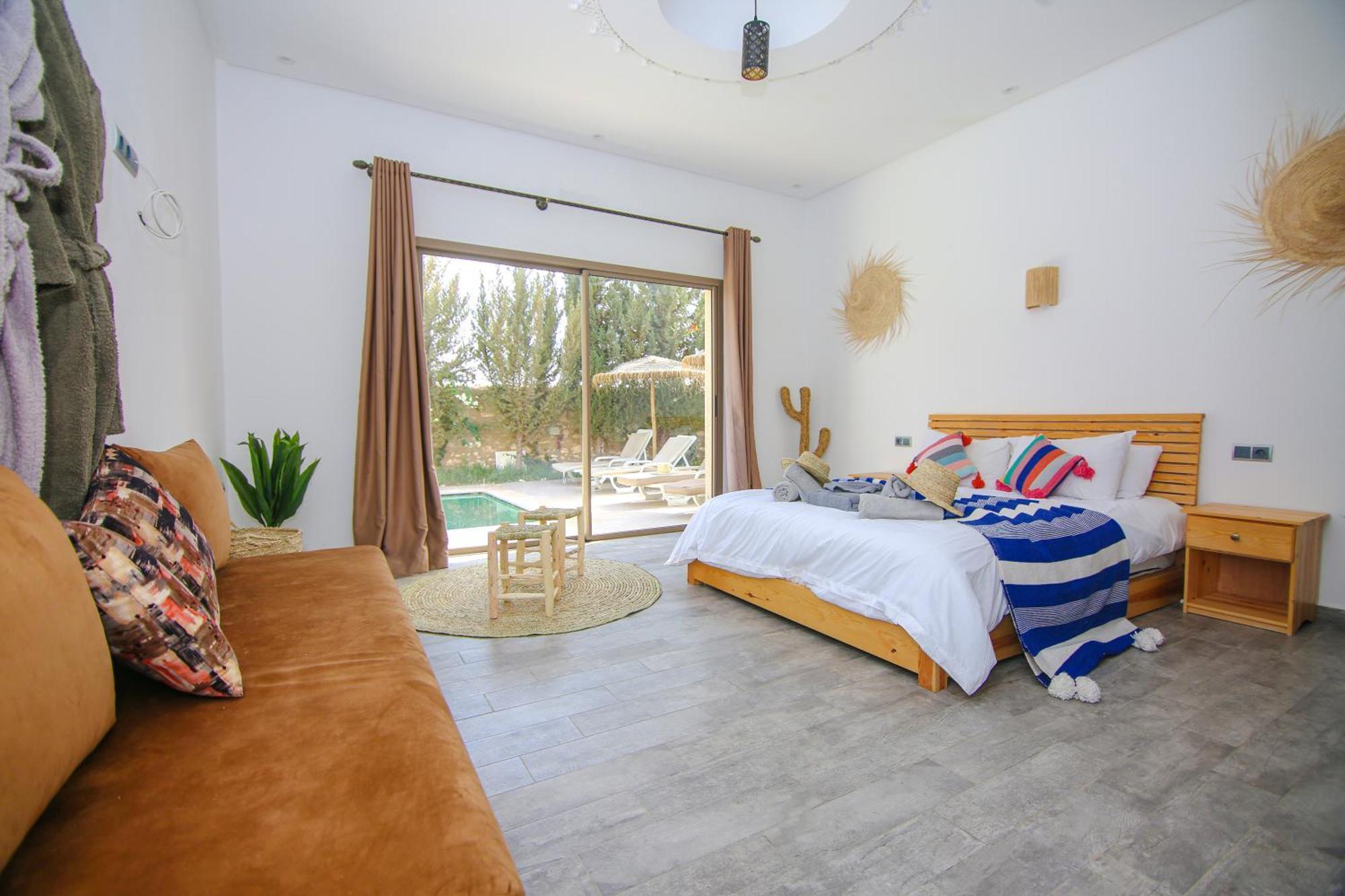 Yanir - Private Swimming Pool Fiber Wifi
