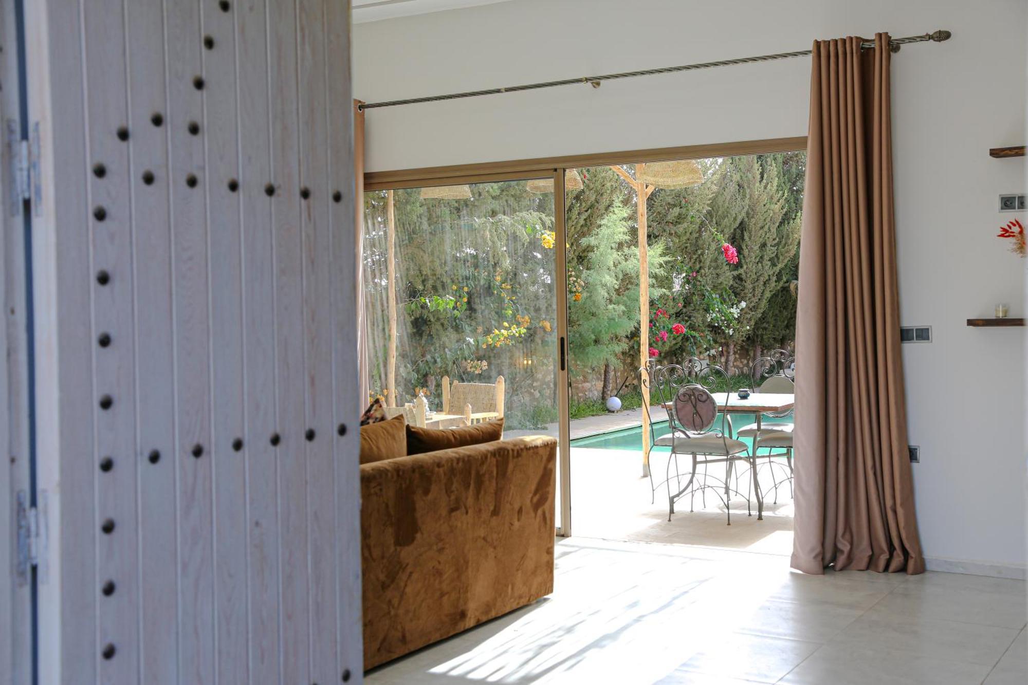 Yanir - Private Swimming Pool Fiber Wifi