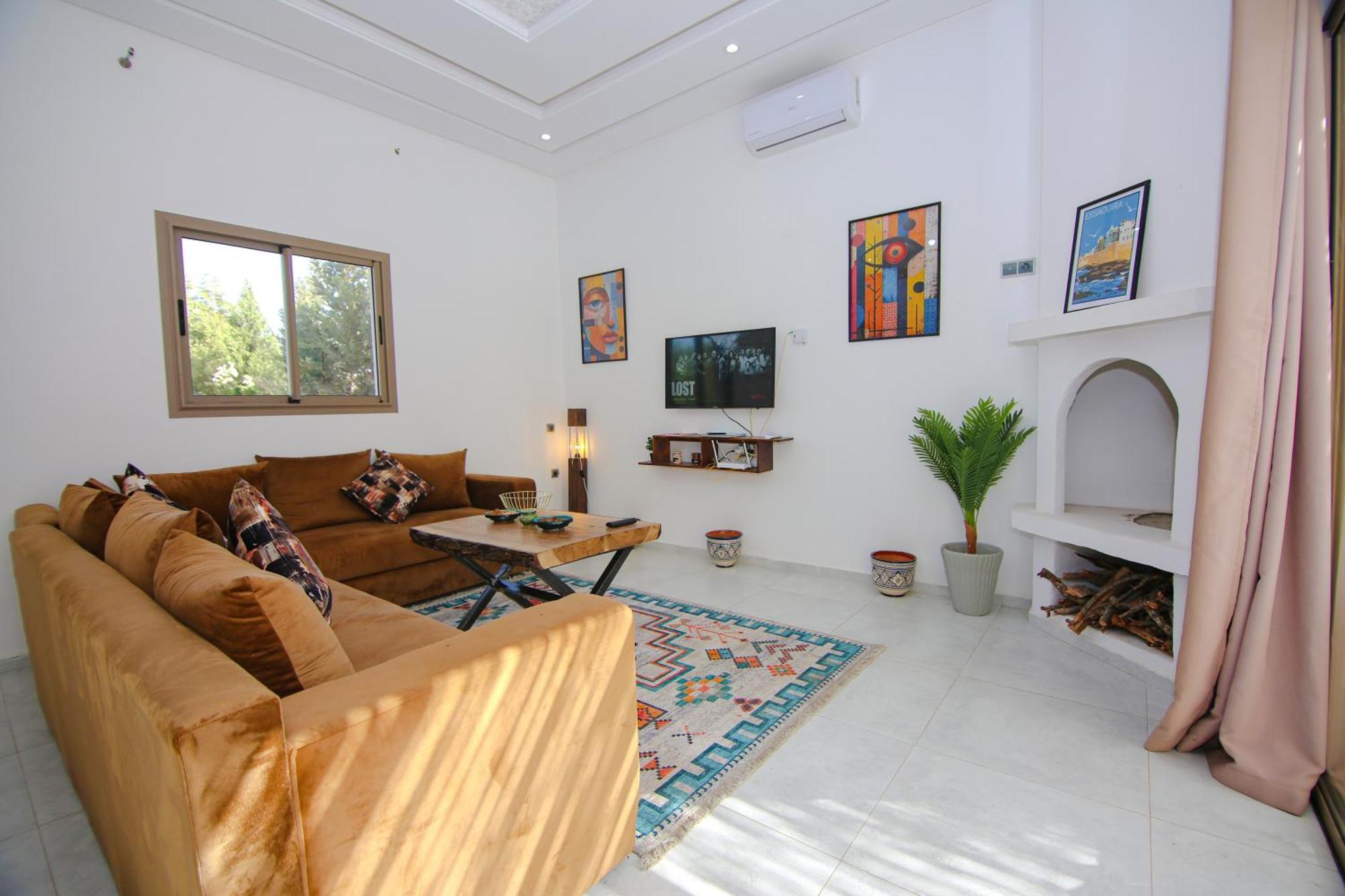 Yanir - Private Swimming Pool Fiber Wifi